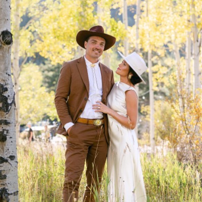 The model Caelynn Miller-Keyes and her husband, Dean Unglert, posed for a photoshoot.
